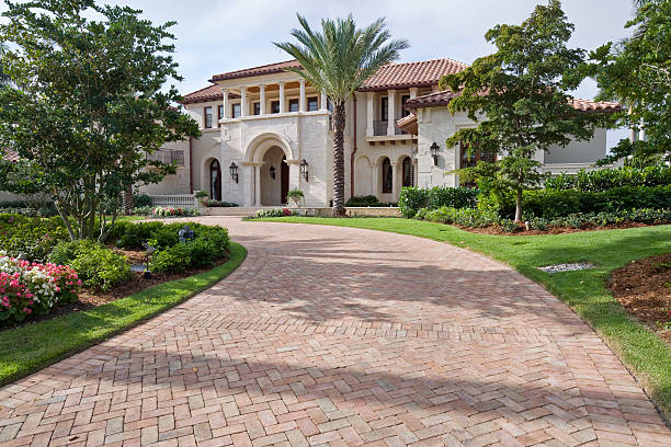Trusted Oldsmar, FL Driveway Pavers Experts